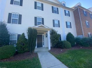 2201 Lambeth Farm Ln N, Kernersville, NC 27284