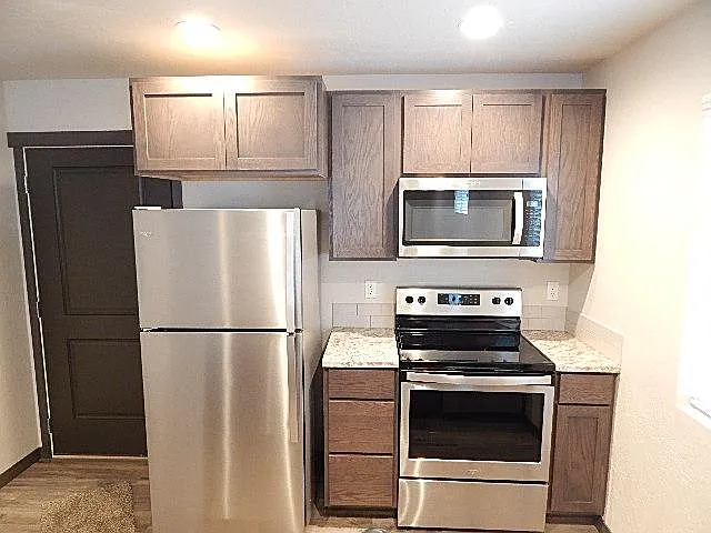 2 bed, 2.5 bath, $1,895 — Photo 4
