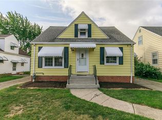 2911 Maplecrest Ave, Parma, OH 44134