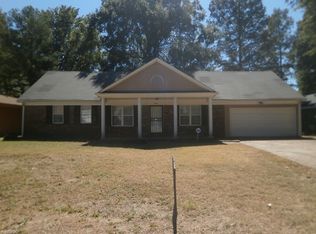 5563 Knight Arnold Rd, Memphis, TN 38115