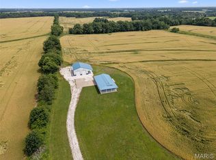 57 Lemaster Rd, Wellsville, MO 63384