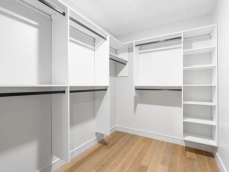 1810 N Wells St #304 — Photo 4