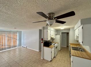 561 Geneva St APT 200, Aurora, CO 80010