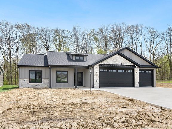 2nd image of 348 N Sweet Briar Ct