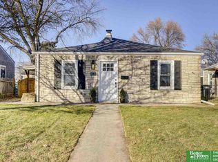 4120 V St, Omaha, NE 68107