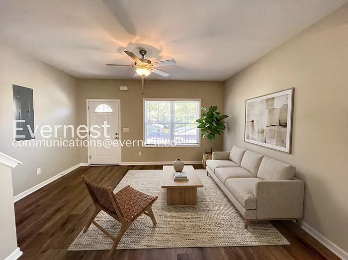 3 bed, 2.0 bath, 1200 sqft, $1,425 — Photo 3