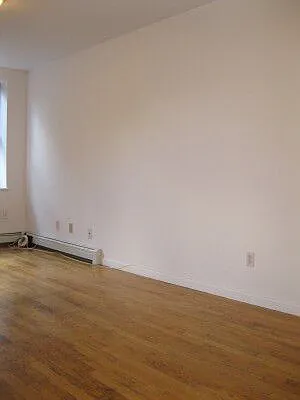 Rented by Tower Brokerage | media 41