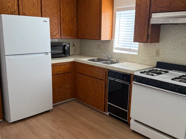 610 Elm Ave, Seaside, CA 93955