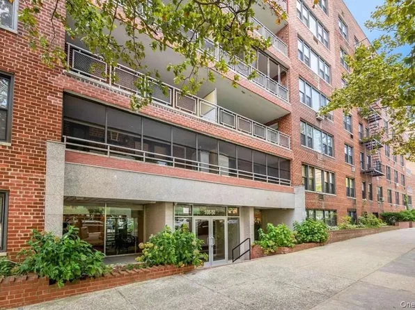 108-50 62nd Drive UNIT 4R, Forest Hills, NY 11375