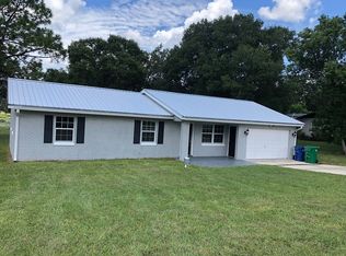 311 8th St N, Dundee, FL 33838