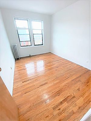 2nd image of 21-46 29th St #D2
