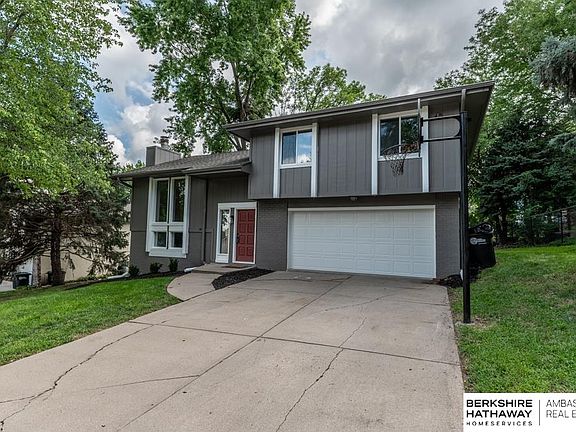2nd image of 12127 Erskine Cir