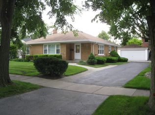 136 E Madison St, Elmhurst, IL 60126