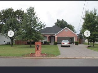 606 Mable Dr, La Vergne, TN 37086