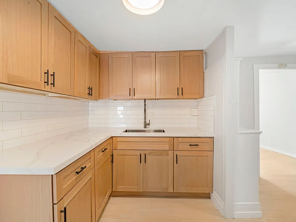 3290 Logan Ave #3290
