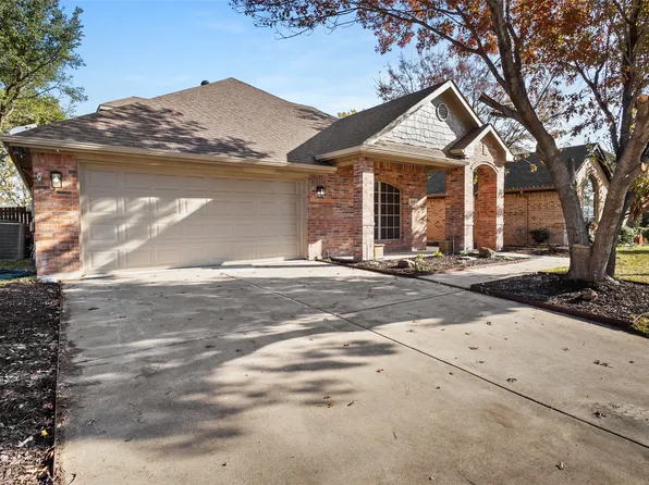 6136 Lochmoor Dr, Fort Worth, TX 76179