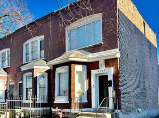 8105 S Muskegon Ave, Chicago, IL 60617