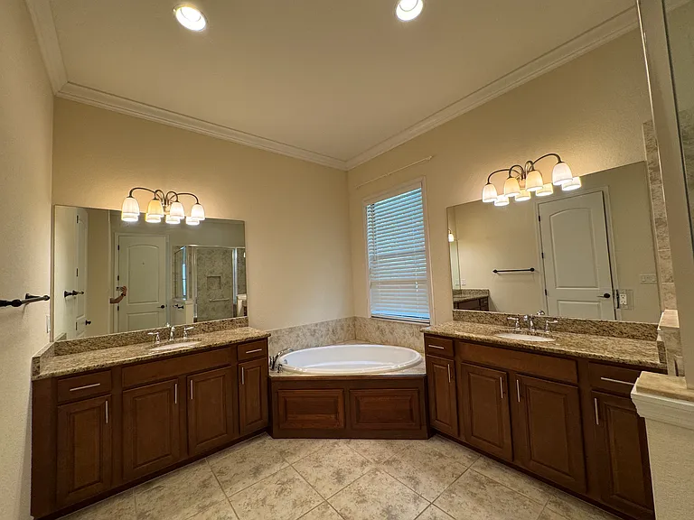 1520 Raffina Ct — Photo 23