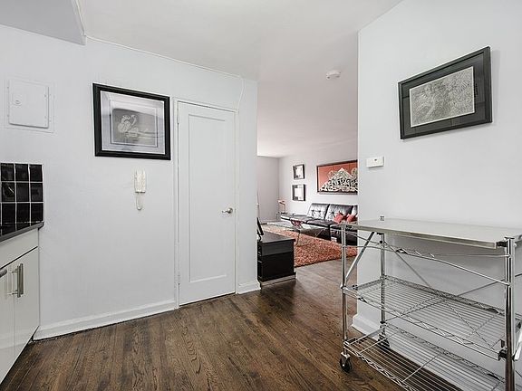4th image of 6707 Yellowstone Blvd APT 5C