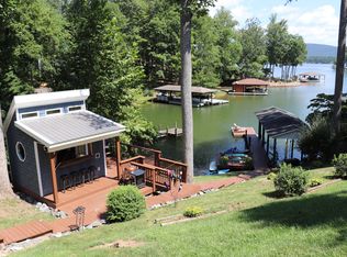 16372 Smith Mountain Lake Pkwy, Huddleston, VA 24104