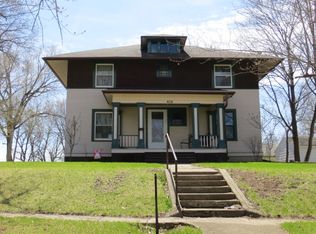 806 Prairie St, Guthrie Center, IA 50115
