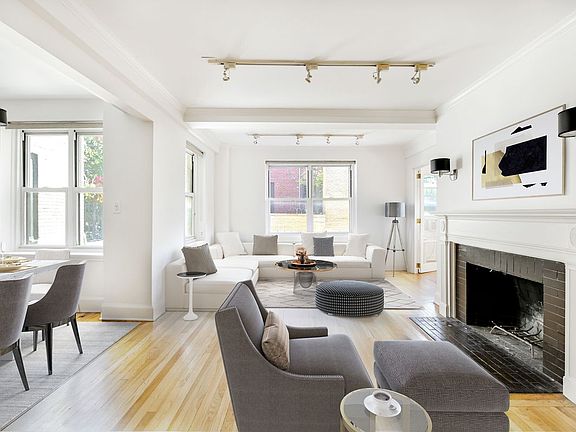 3rd image of 424 E 52nd St APT 11G