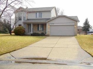 20738 Aldo Ct, Clinton Township, MI 48038