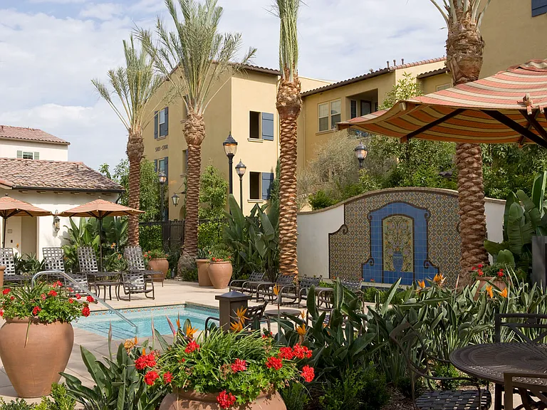 Esperanza Apartment Homes — Photo 10