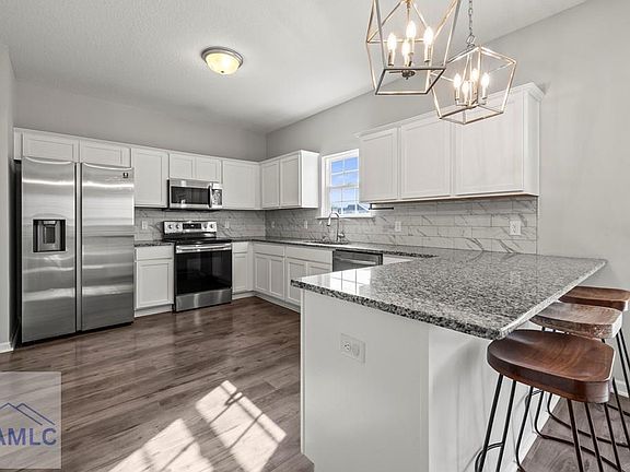 4th image of 63 Springer Cir NE