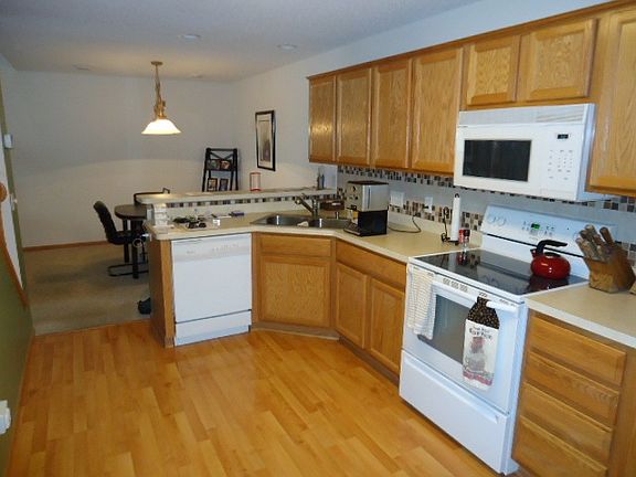 2nd image of 17019 Eagleview Ln