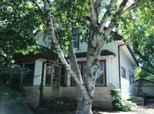 11 Farwell St, Madison, WI 53704