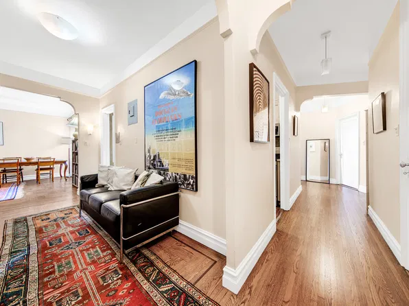 71 Ocean Parkway image 1 of 10