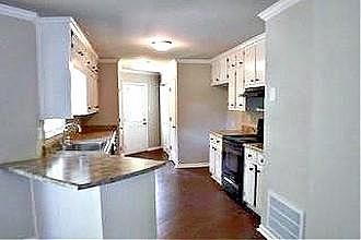 3rd image of 1640 Willow Bend Way