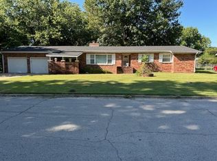 805 SE 14th St, Pryor, OK 74361