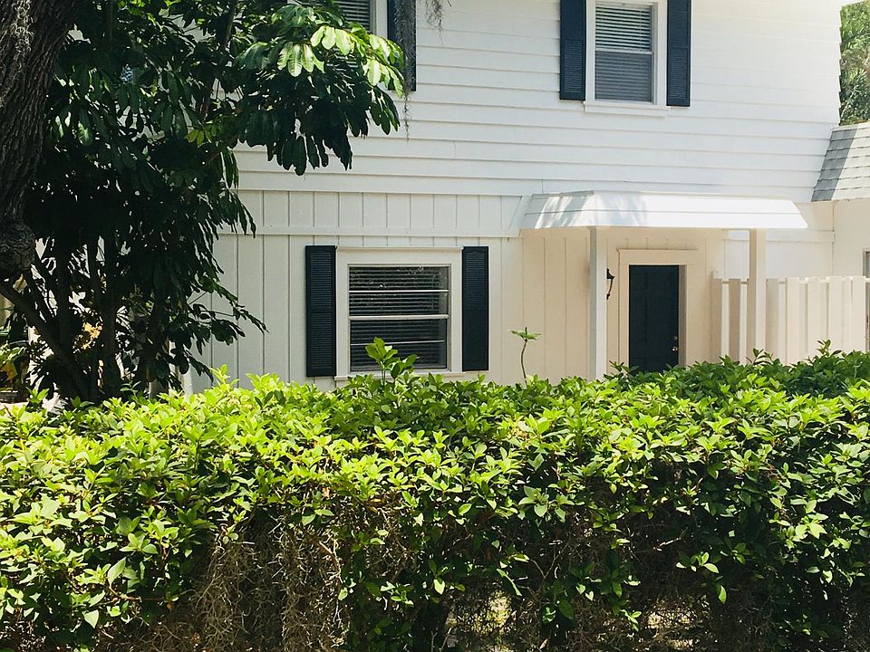 1st image of 3712 Almeria Ave Unit B