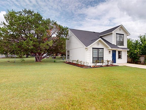 2nd image of 2206 Lazy Ridge Dr