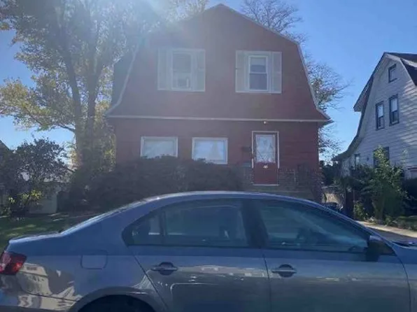 27 Morris St, Freeport, NY 11520