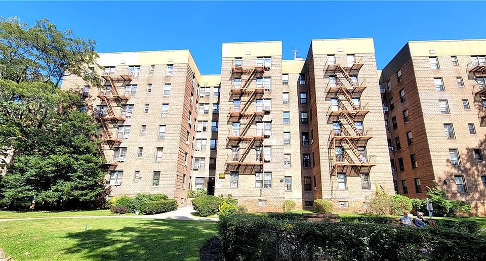 1st image of 2555 Batchelder St APT 1H