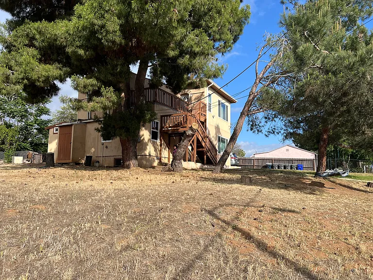 538 S Tulip St #538 — Photo 32