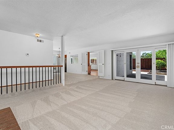 5th image of 19361 Sierra Perla Rd