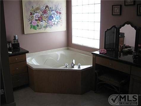 2nd image of 184 Neptune Dr