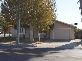 295 Overland Rd, Los Banos, CA 93635