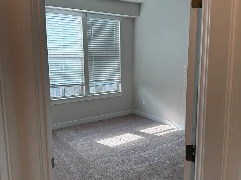 24759 Monk Meadows Ter — Photo 36
