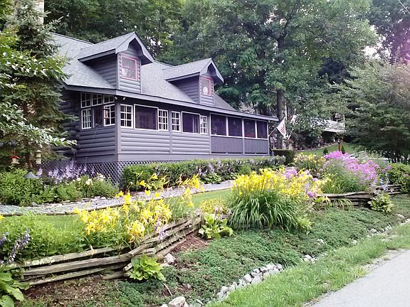 Fully landscaped 1/4 acre