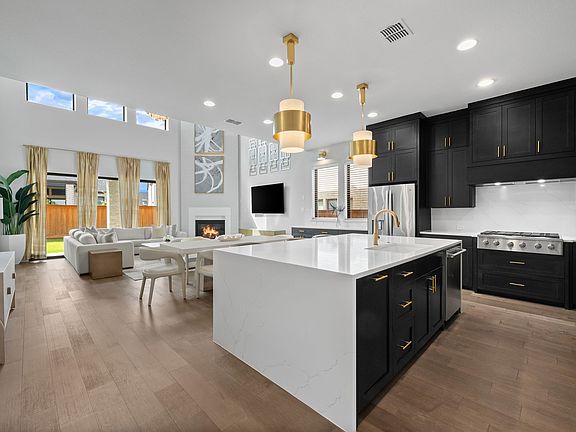 2nd image of 3504 Coral Hill St
