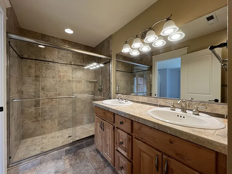 6435 McDuff Ct — Photo 55