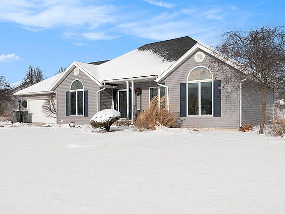 3rd image of 58230 Hooley Dr