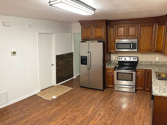 5th image of 3811 Peach Orchard Cir