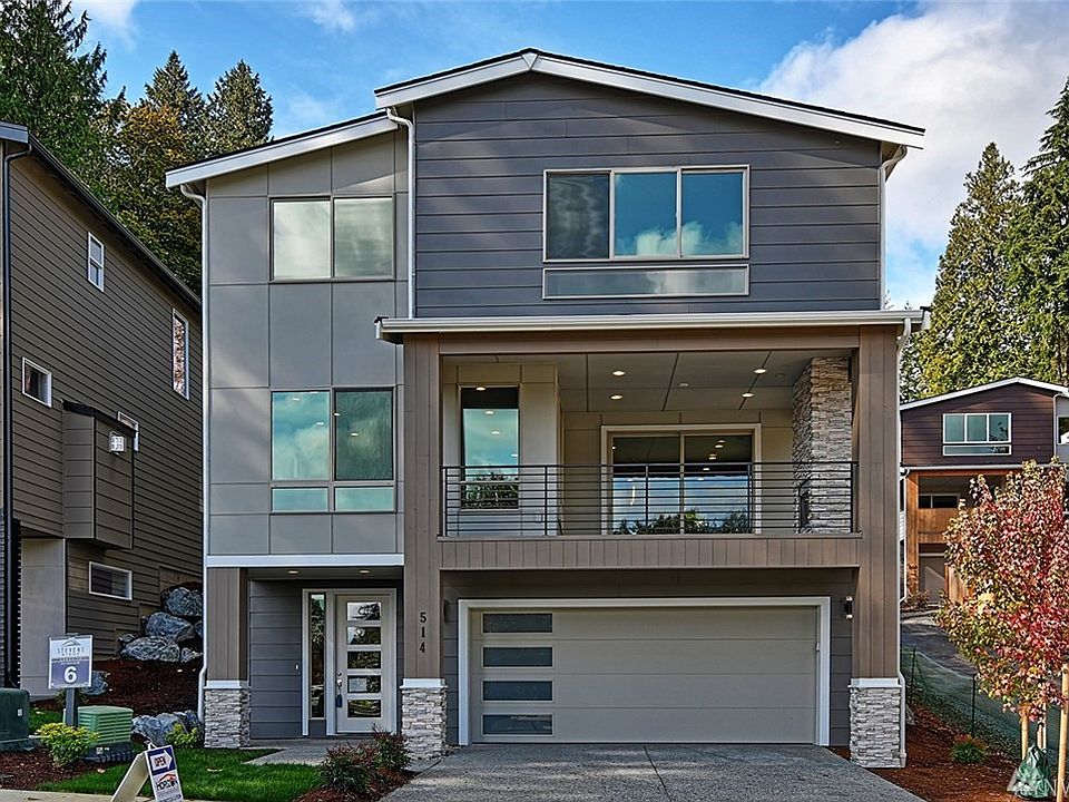 1st image of 514 103rd Dr SE