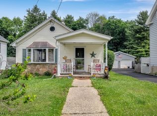 134 Main St, Hampton, NJ 08827